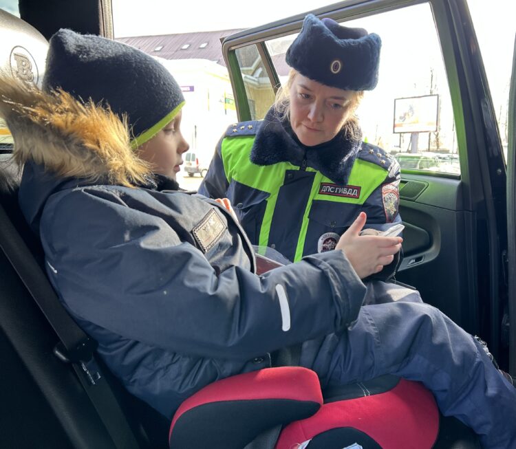 В преддверии выходных дней Одинцовская Госавтоинспекция напомнила о правилах перевозки детей в автомобиле.